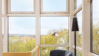 Stille x Weite - Hochwertige Wohnung mit See-Panorama - Foto 3