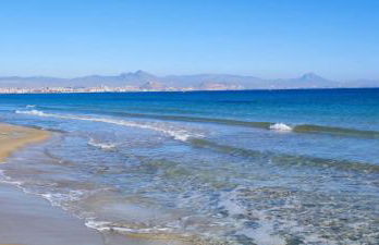 Alicante airport and beach - Foto 31
