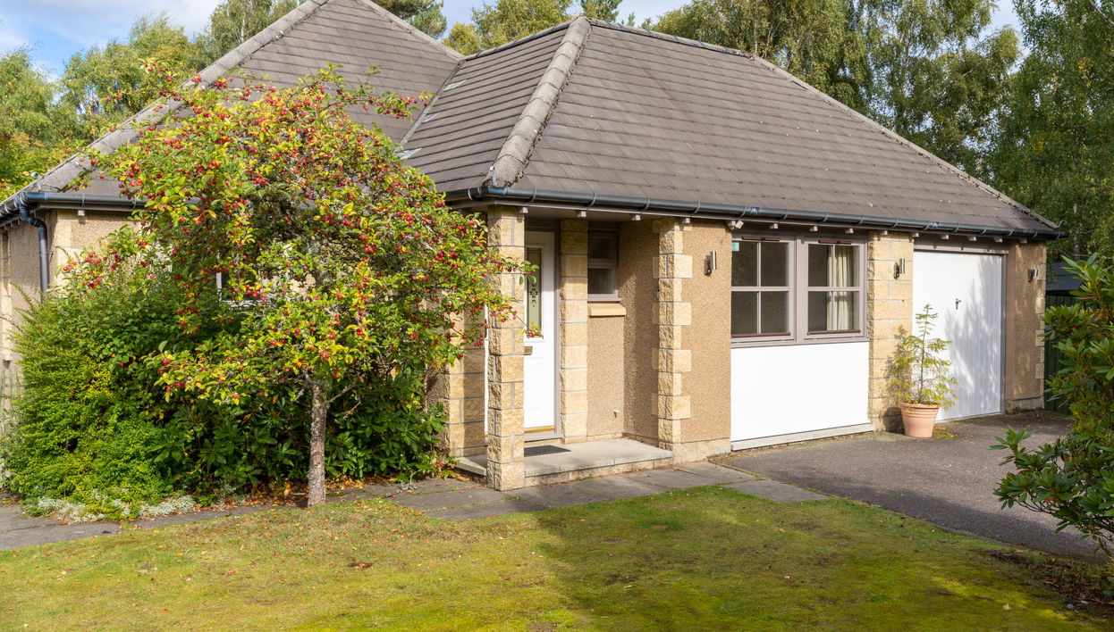 Falcon Lodge - Foto 1, House