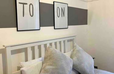 Free parking. Long stay discounts - Foto 12