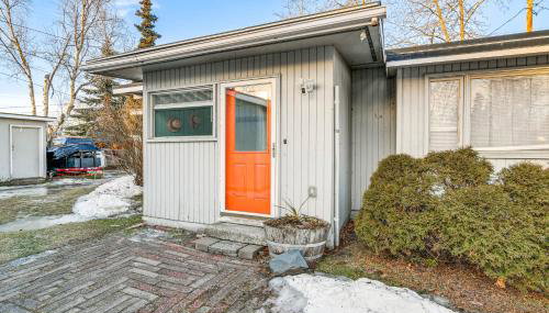 Close to Downtown and Parks Modern Anchorage Home - Foto 3