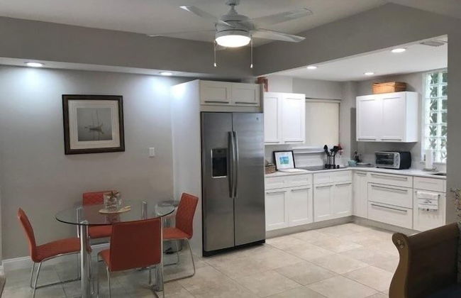 Beautiful Canal Front Home With Above Ground Pool, Dock And Fish Cleaning Station 4 Bedroom Home by RedAwning - Photo 7