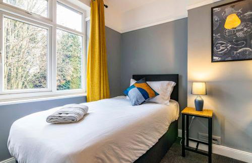 Lovely 4BDR home- Off street parking sleeps 7 - Foto 25