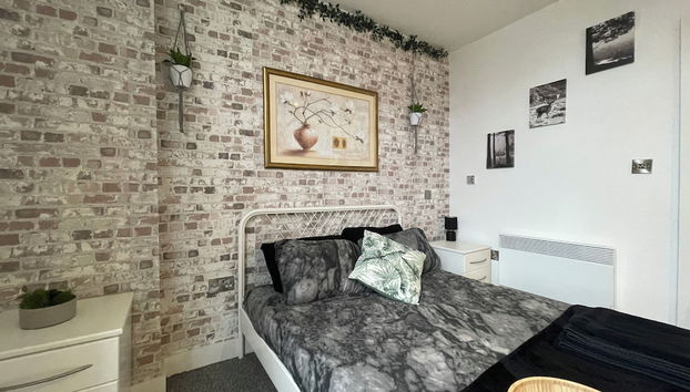 Stylish City Center 2 BR Retreat - Foto 3, Habitación