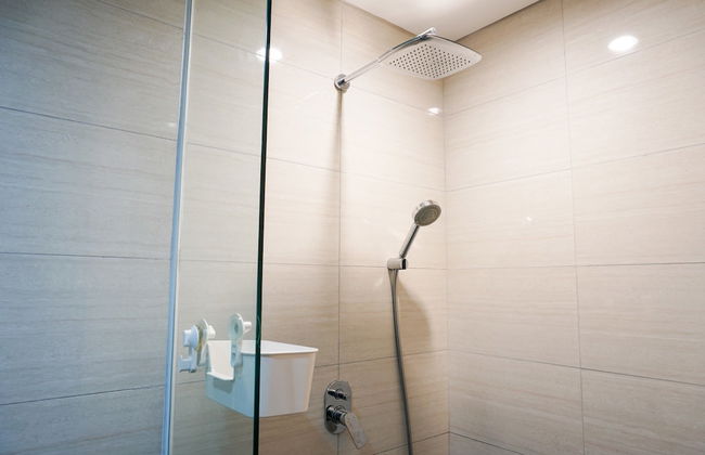 Comfy Studio Ciputra International Apartment - Photo 17