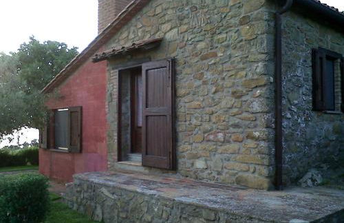 PODERE TORRICELLE 69B Pancole Gr, seaview infinity pool, jacuzzi, sauna, exclusive villa with 2 bedrooms for 4 - If you total 5 or 6 people there is an independent suite in main villa with private ensuite bathroom, kitchenette and garden dining area - Foto 13