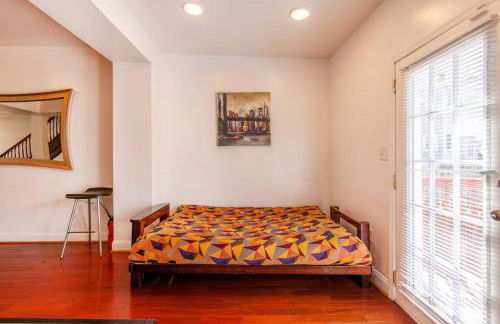 Relaxing, Spacious, Private, Walkable in Petworth! - Foto 4