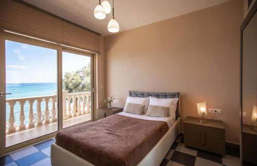 Luxury Beachfront Villa Margarita with Private Beach, Pool & Jacuzzi in Zakynthos - Foto 4