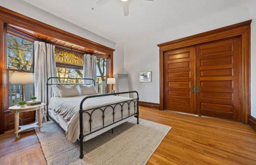 Boutique Style Condo Near Downtown Waterfront - Foto 4