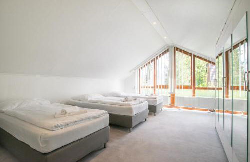 Tolstov House - 6 Room Villa with Garden - 15 Min Messe DUS & Airport DUS - Photo 36