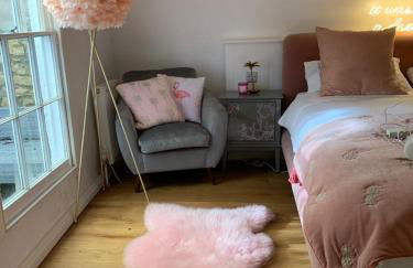 Boutique Bath apartment with 2 beautiful bedrooms - Photo 39