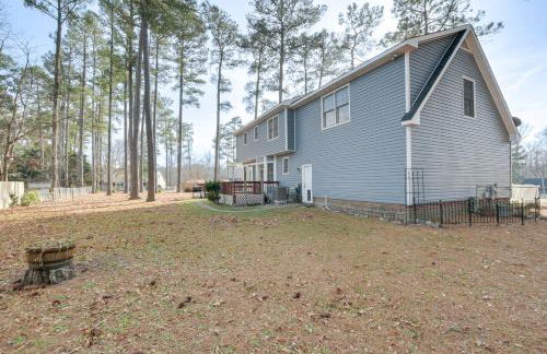 Lovely Fayetteville Home Deck and Fireplace! - Foto 31