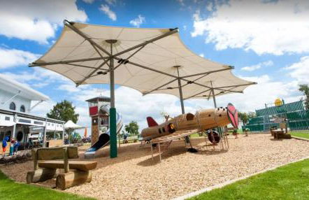 Caravan with hot tub at Tattershall lakes - Foto 39