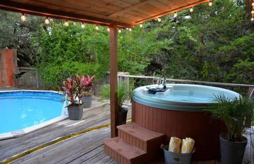 Charming Pet-Friendly Vacation Rental with a Private Pool in Hays County, Texas - Foto 1