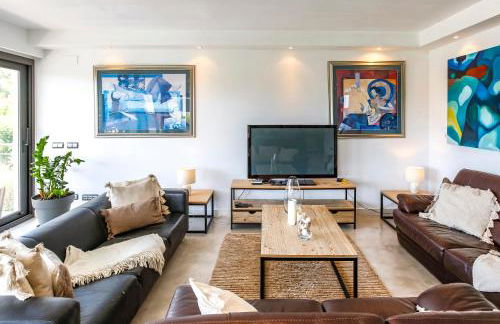 Tranquil large 6 bedroom family Villa sleeps 20 near sitges - Photo 20