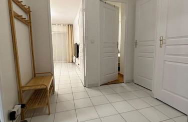 T2 lumineux 4 pers, pisc,plag 2min, park priv,wifi - Foto 13