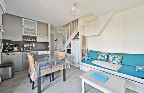 LE PETIT BONHEUR - PLACE PARKING PRIVEE - CLiM - TERRASSE - PISCINE PARTAGEE - PROCHE PARC SPIROU - Foto 6