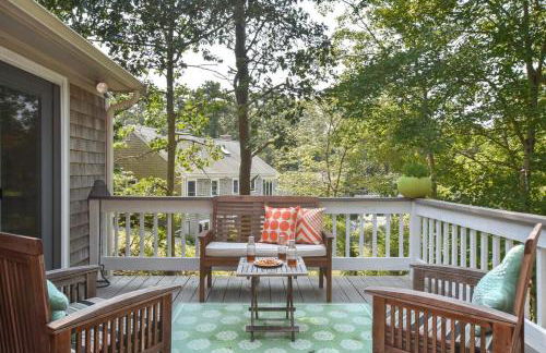 Pond Front Home with Private Dock - Foto 2