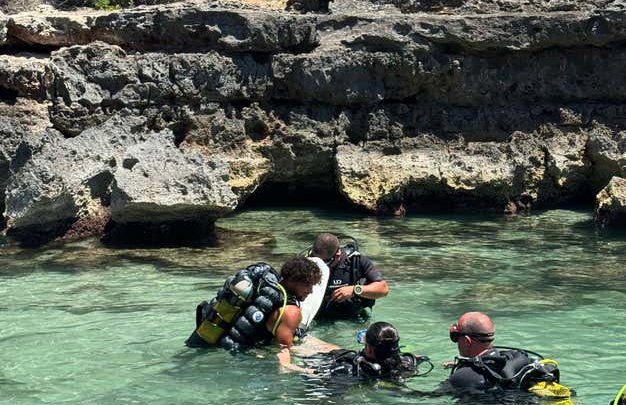 Baptême plongée sur la côte de Ciutadella - Photo 11