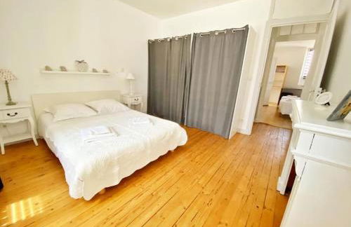 Appt. T3 type Haussmannien vue mer sur port - Foto 3