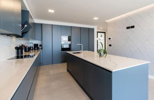 Villa Lunarenzo seaview, Pool, AC, parking - Photo 12