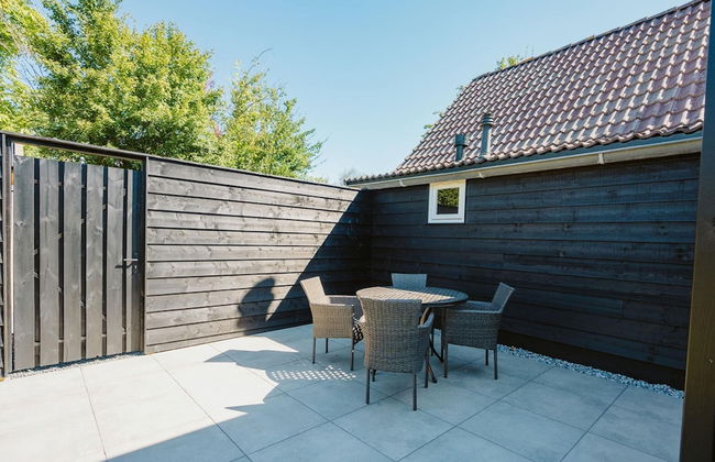 Modern Holiday Home With Spacious Garden and Terrace Suitable for 5 People - Foto 16