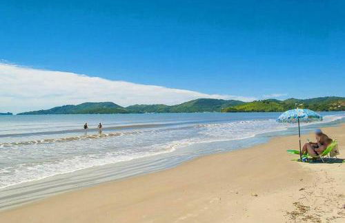 Lindo apto completo a 150m da praia - Foto 28