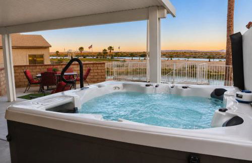 RIVERFRONT RUBY RED HOME WITH PRIVATE DOCK & View - Foto 5