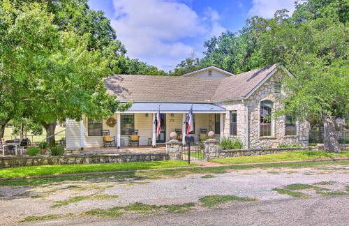 Beautiful Hill Country Cottage - Walk to Downtown! - Foto 43