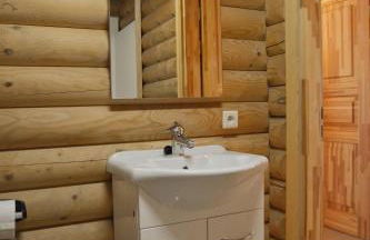 CHALET JACUZZI PRIVE, TERRASSE et VUE MONTAGNE DANS CAMPING 3 ETOILES - Foto 14