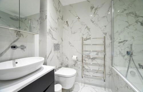 3 Bedroom flat with Terrace in Central London - Photo 9