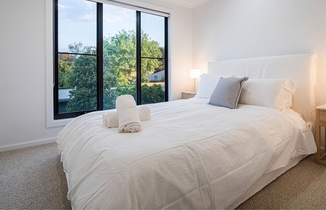 Luxury CBD Townhouse - Photo 5