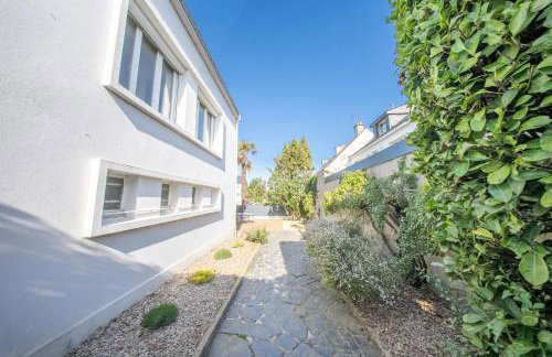 Spacieuse maison rénovée avec goût - Tout à pied - Foto 62