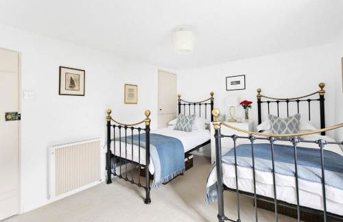 Curlew Cottage - Character Cottage with Superb River Views - Foto 17