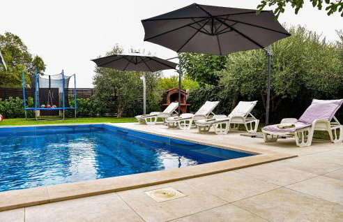 Stunning Home In Smokovic - Photo 7