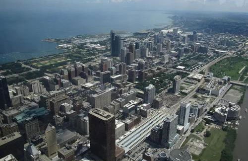 1BR Trendy Basement Apt with Laundry & Parking - Central Trendy - Foto 19