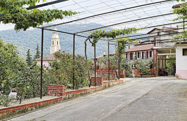 Apartment in Castellaro With Terrace - Photo 1