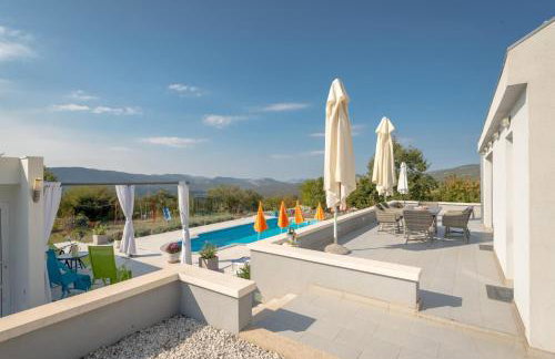 Rustic Villa Florice with a pool - Photo 9