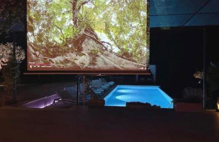 Beautiful Villa Village with tennis court in Tinj - Photo 17