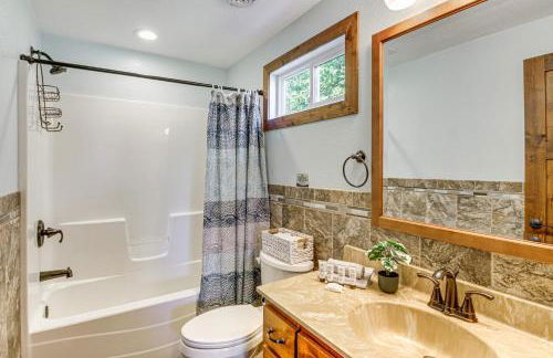 Elbow Lake Escape with Dock in Underwood! - Foto 10