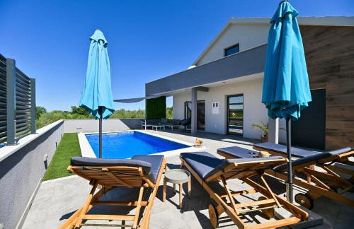 Luxurious Villa Natali - Foto 1