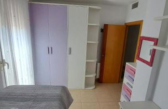 Piso soleado con buena ubicación - Foto 10