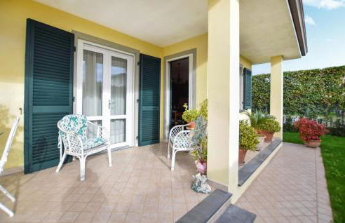 Lovely Home In Capezzano With Kitchen - Foto 6