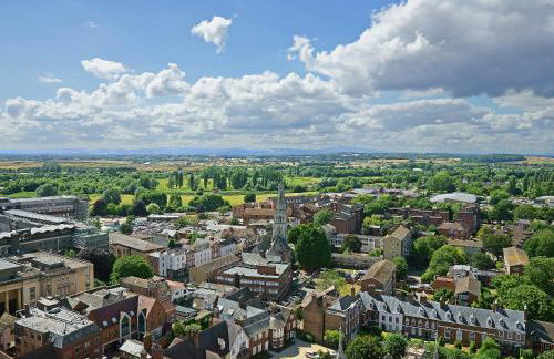 The Lodge - Photo 29