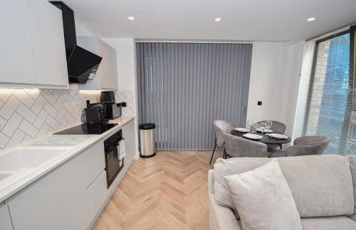 Modern 2 Bed Flat in Central Manchester w Balcony - Foto 13