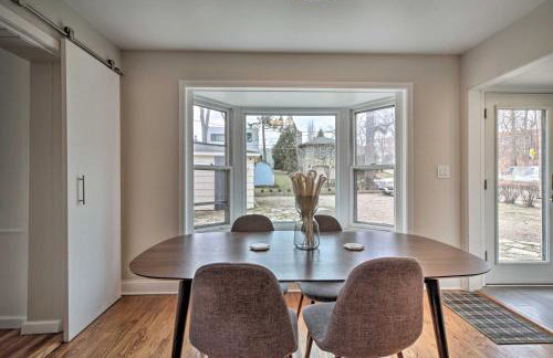 Home with Office and Yard 25 Mi to Downtown Chicago! - Foto 6