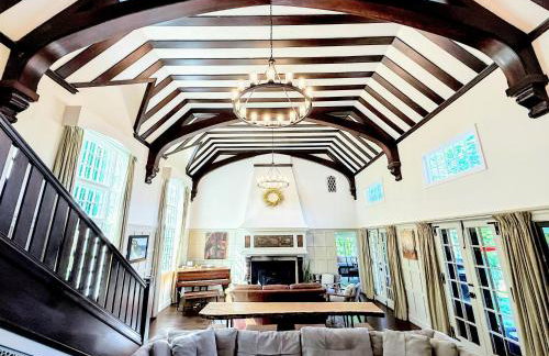 WOW New Spectacular Franconia Home - history - views - fire pit - hot tub - pool - grandeur - MUST SEE - Foto 37