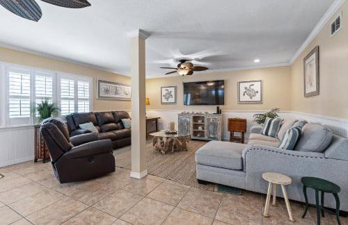 Florida Breeze l Hot Tub l Walkable - Foto 30