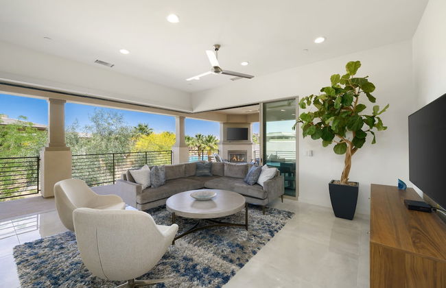 A Luxurious Oasis Experience in Desert Palm - Foto 31