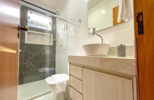 Casa Individual com 2 suítes, cozinha completa, Internet privativa 300MBPS, região bem sossegada com comercios diversos ao redor - Foto 48